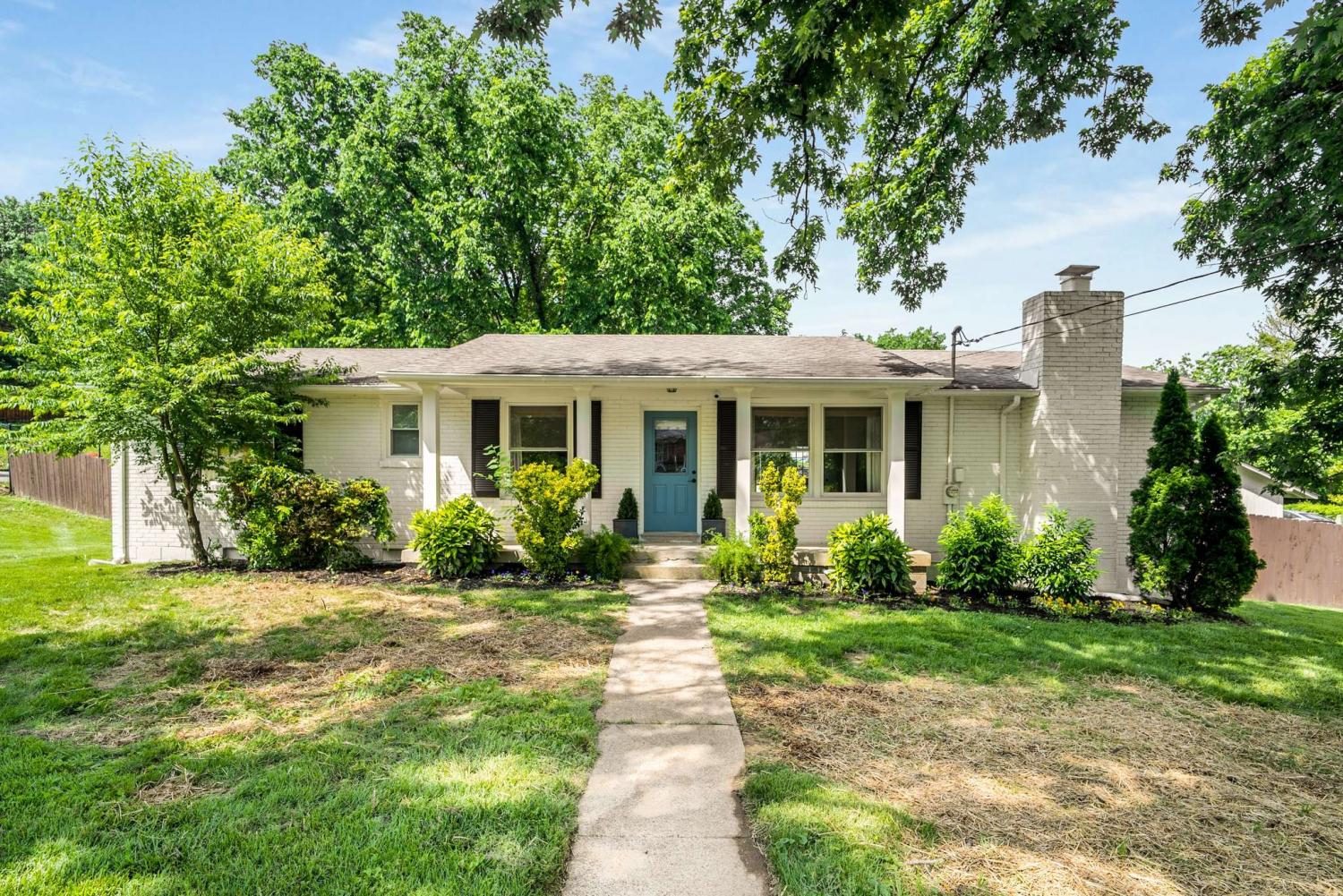 617-Whispering-Hills-Dr For Sale
