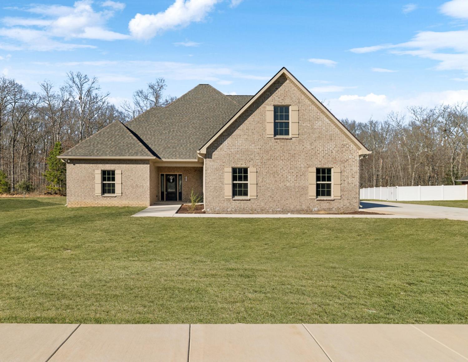 195-Hamilton-Ct For Sale