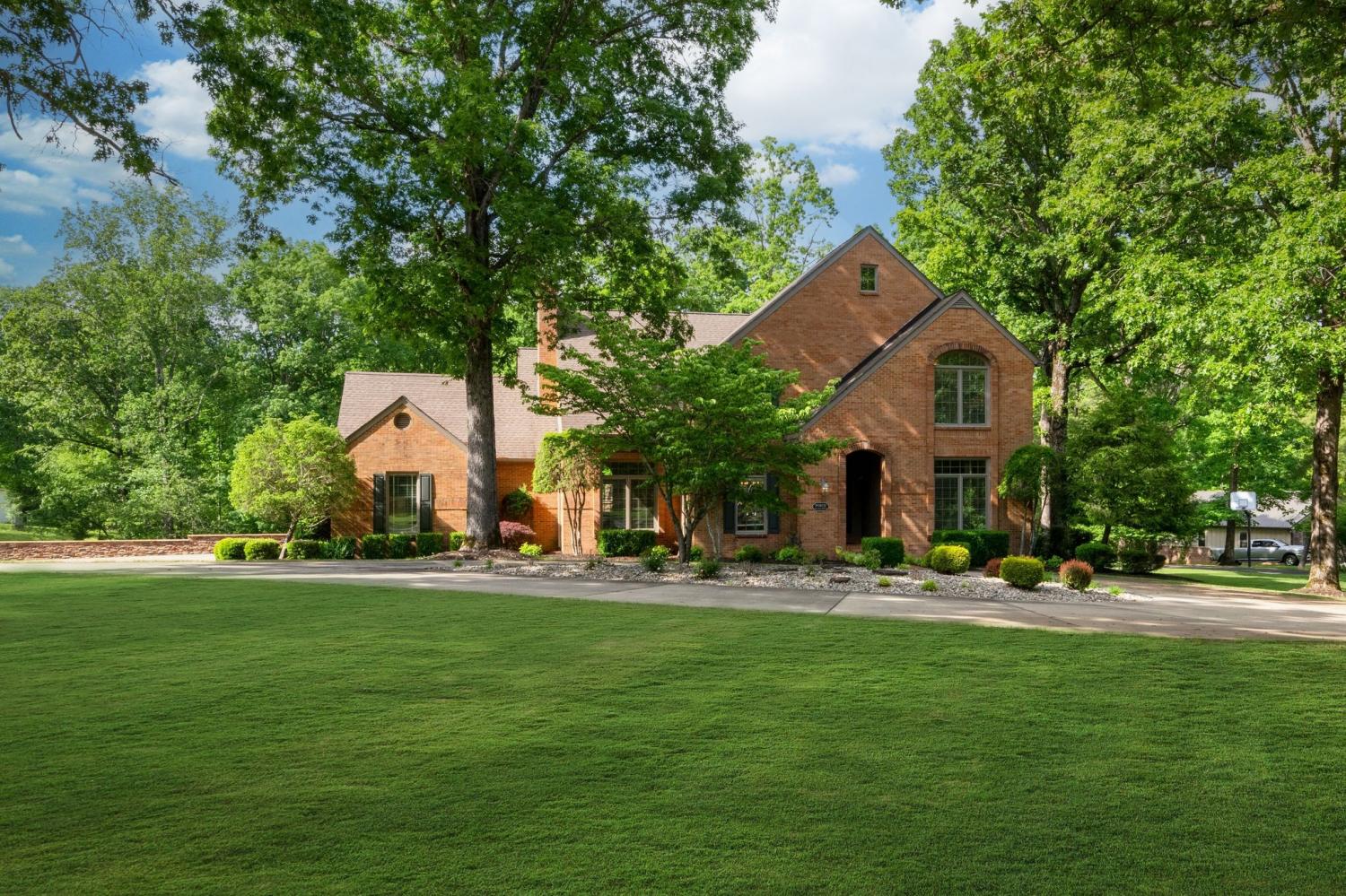 101-Oak-Drive For Sale