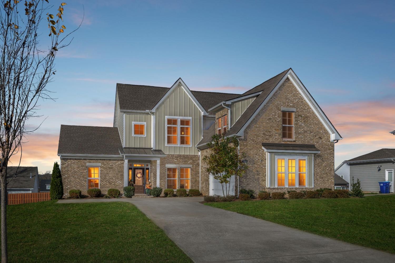 1318-Clarendon-Ave For Sale