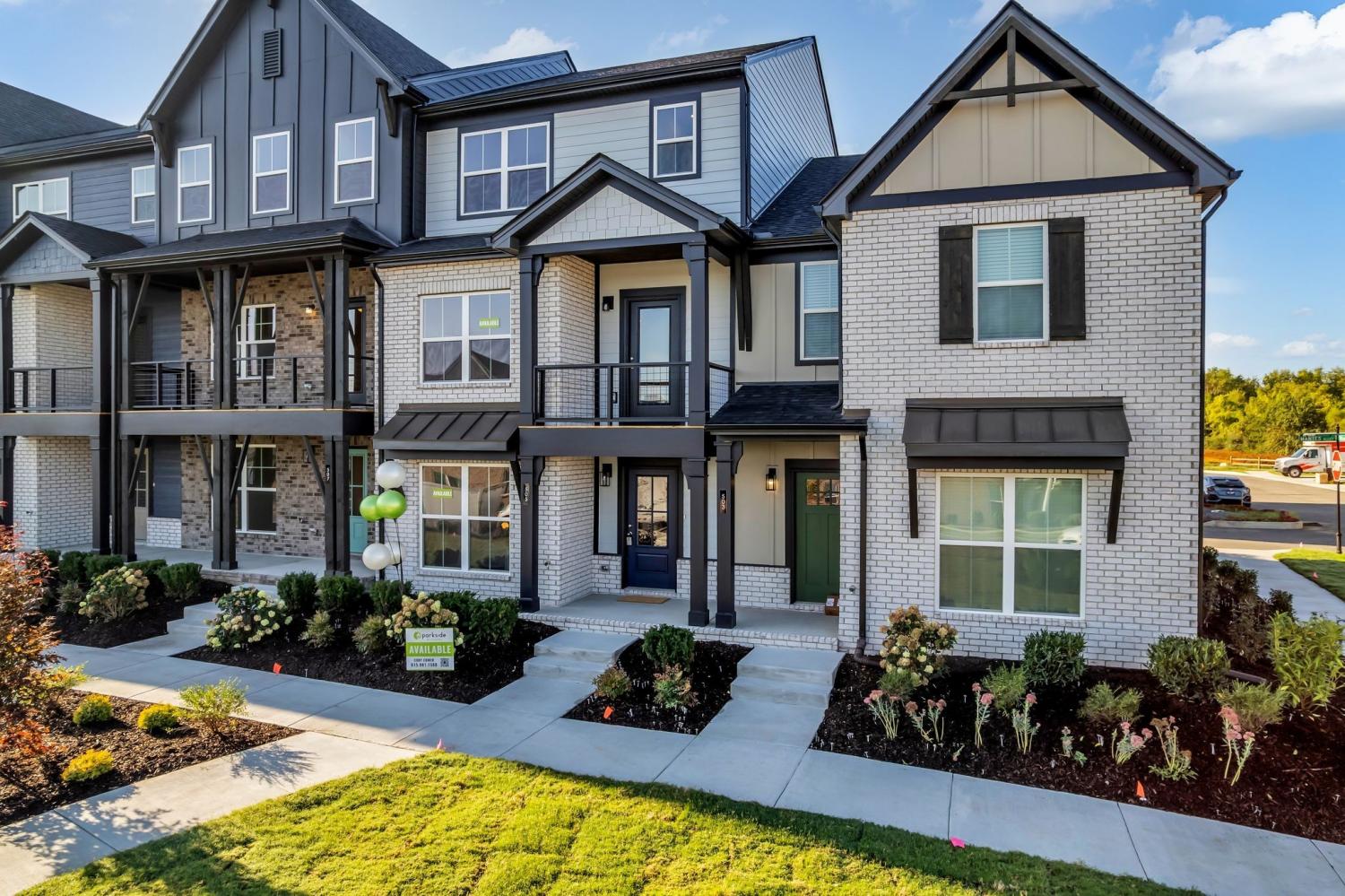 610-Granbury-Alley For Sale