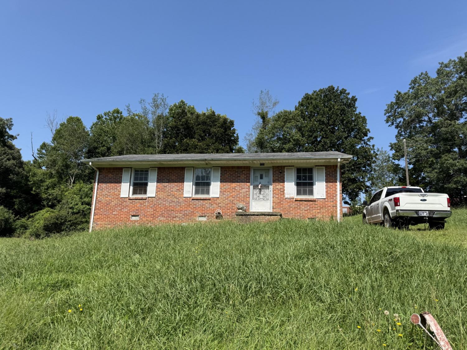 110-S-Oak-Dr For Sale