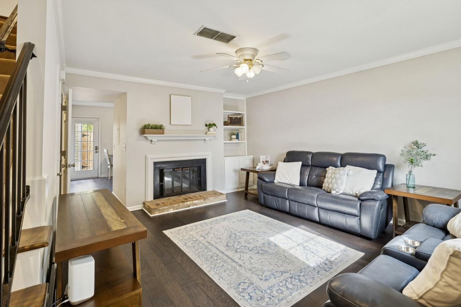 523-Brentwood-Pt For Sale