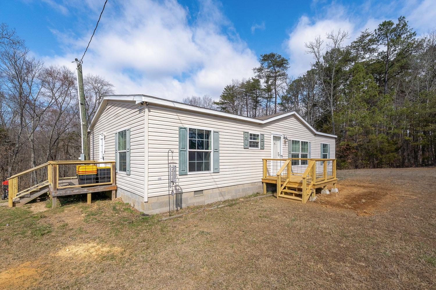 582-Doug-Luna-Rd For Sale