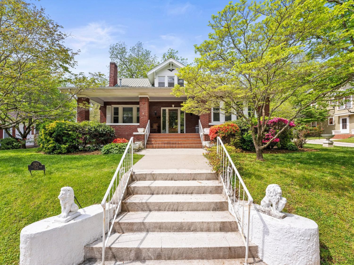 311-N-Jefferson-St For Sale