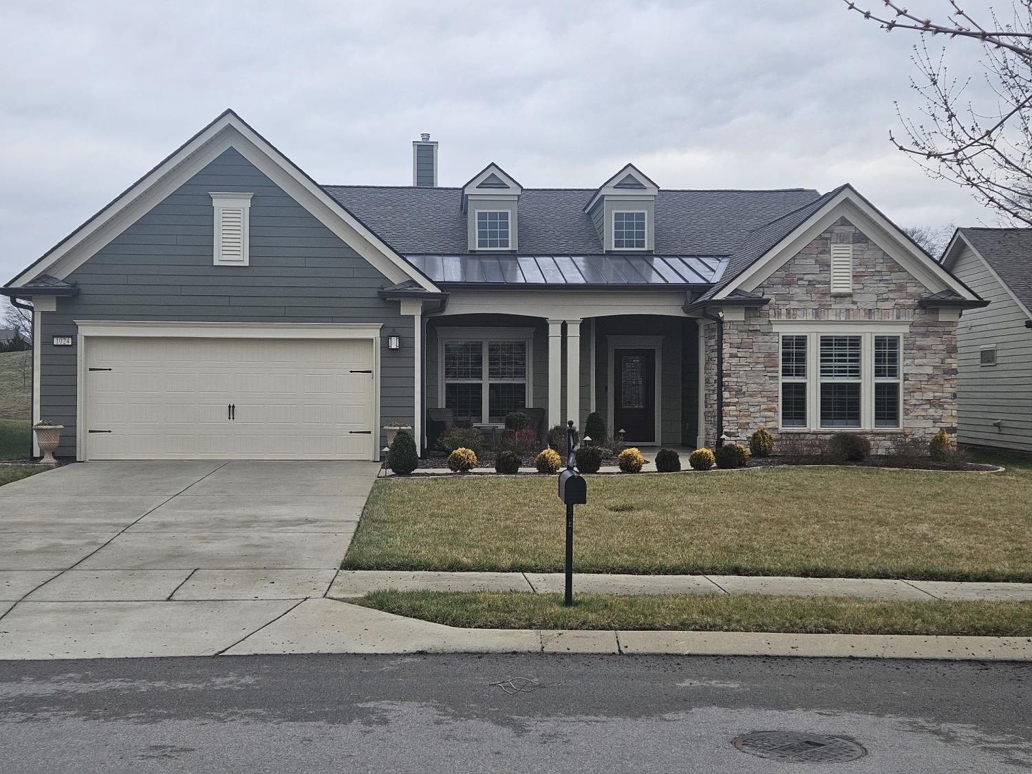 1024-Coffee-Rdg For Sale