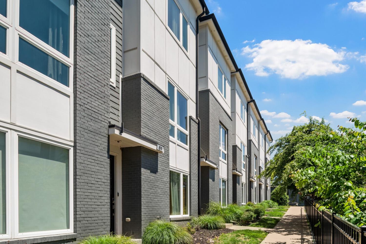 819-Vibe-Pl For Sale