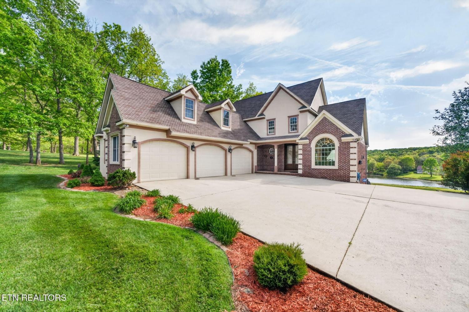321-Magnolia-Lane For Sale