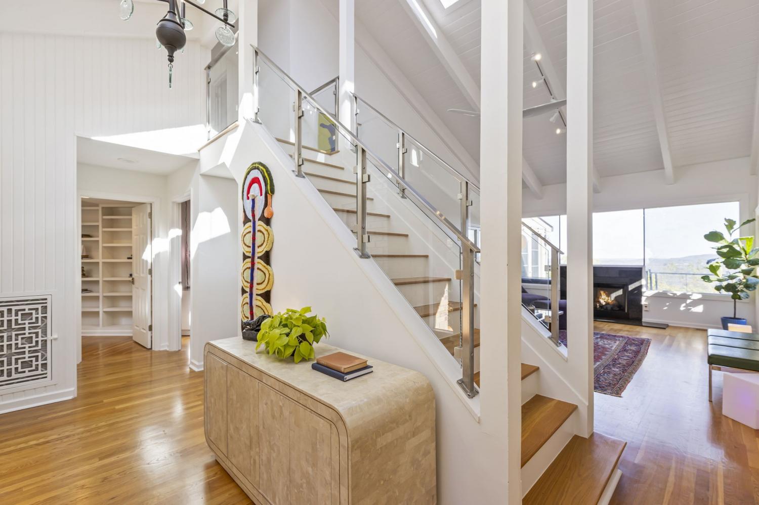 1426-Robert-E-Lee-Ln For Sale