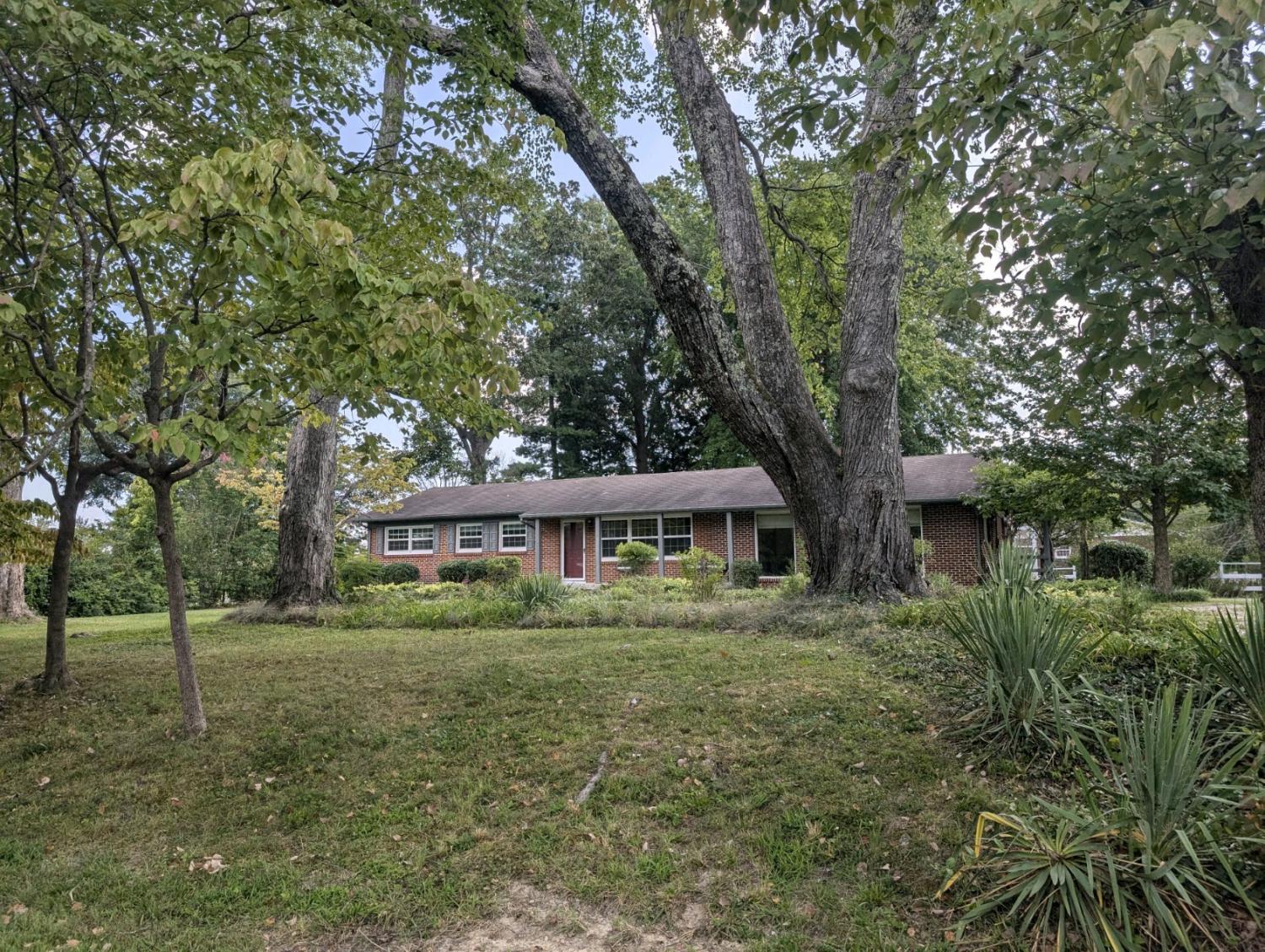 1215-Meadow-Rd For Sale