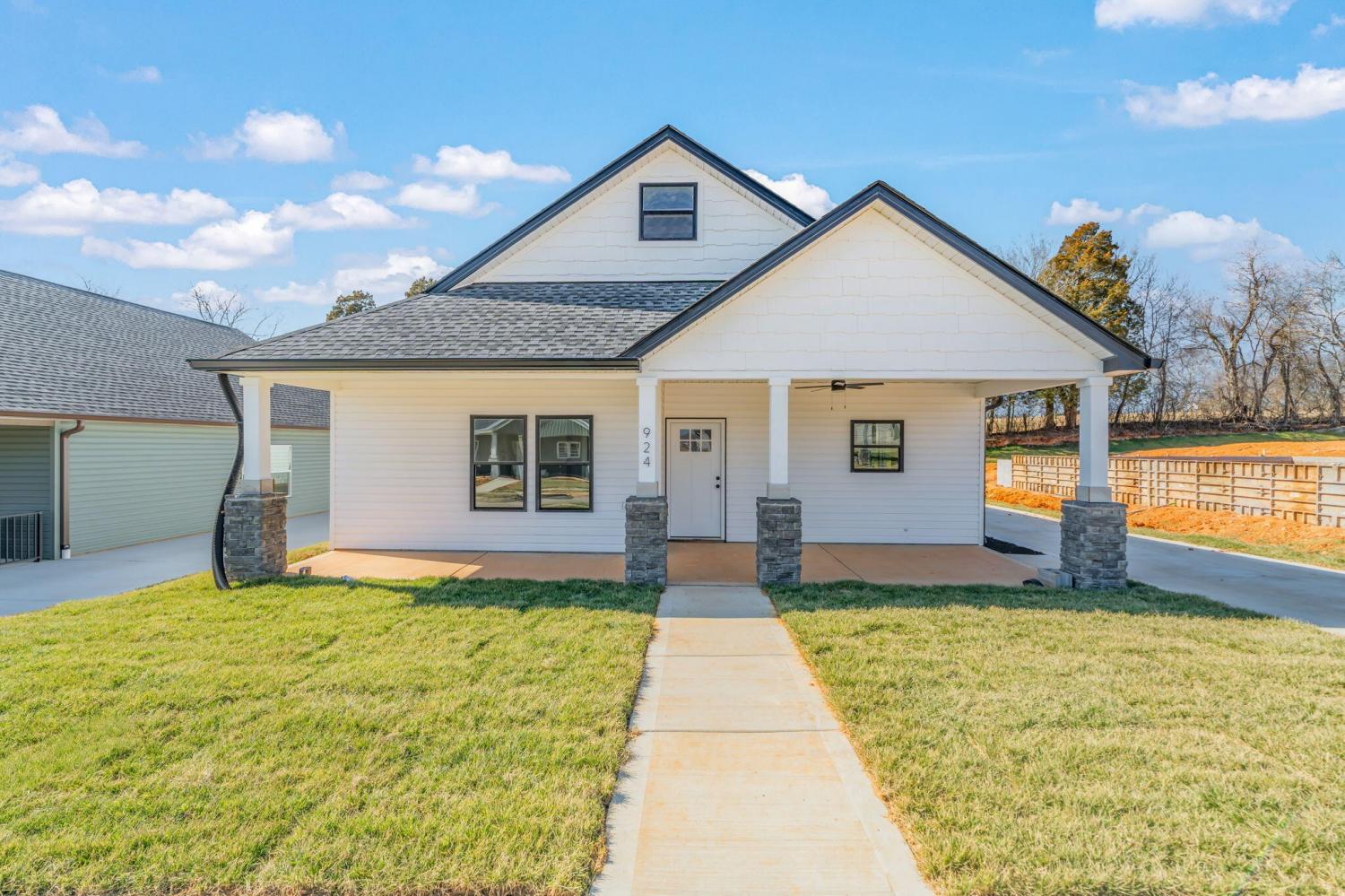 924-Stratford-Avenue For Sale
