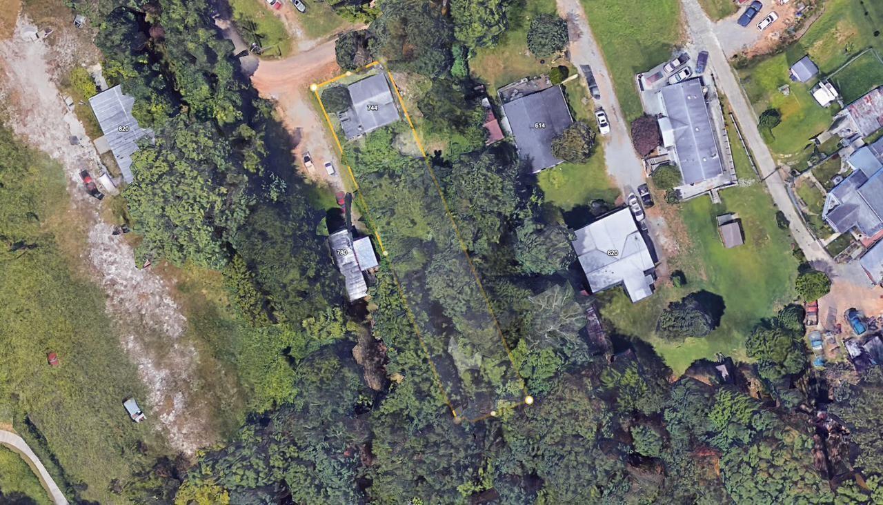744-Town-Creek-CIR For Sale