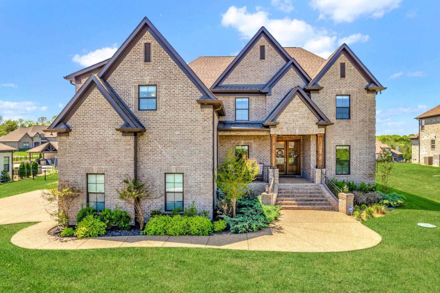 842-Harrisburg-Ln For Sale