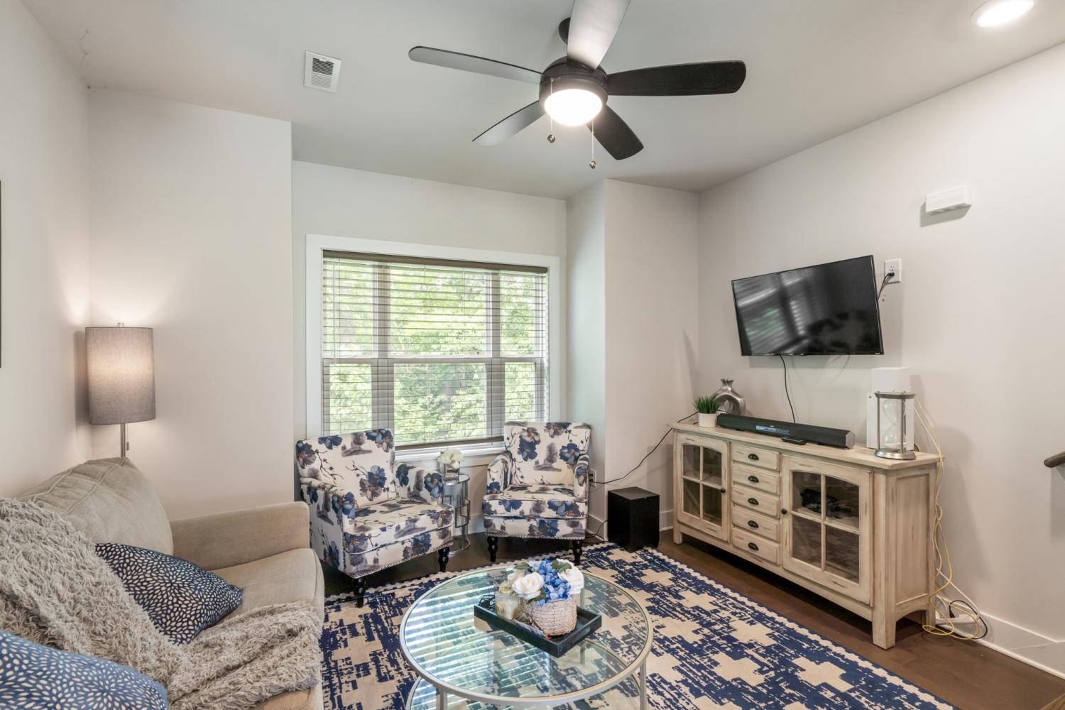 450-Glastonbury-Rd For Sale