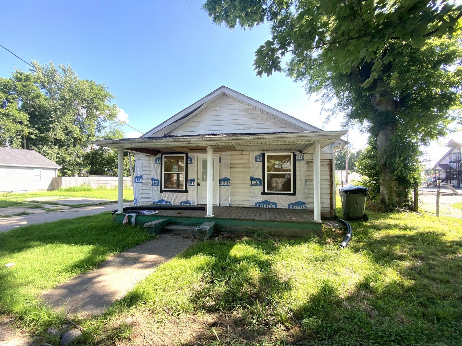 807-Maple-Ct For Sale