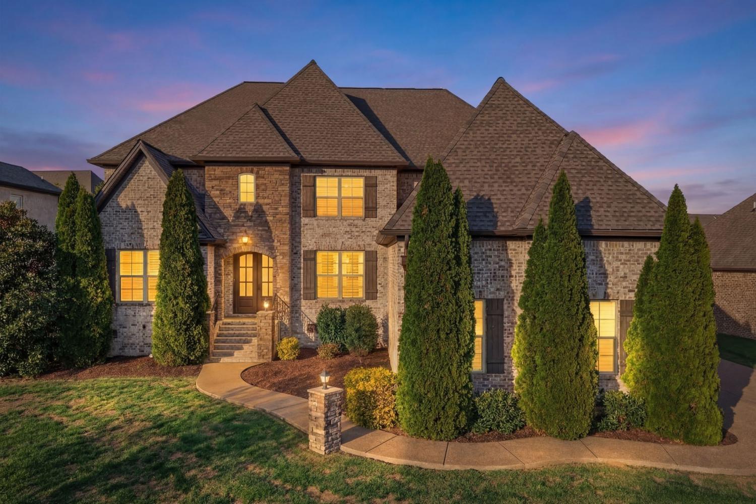 8008 Puddleduck Ln TN 37174 For Sale - 