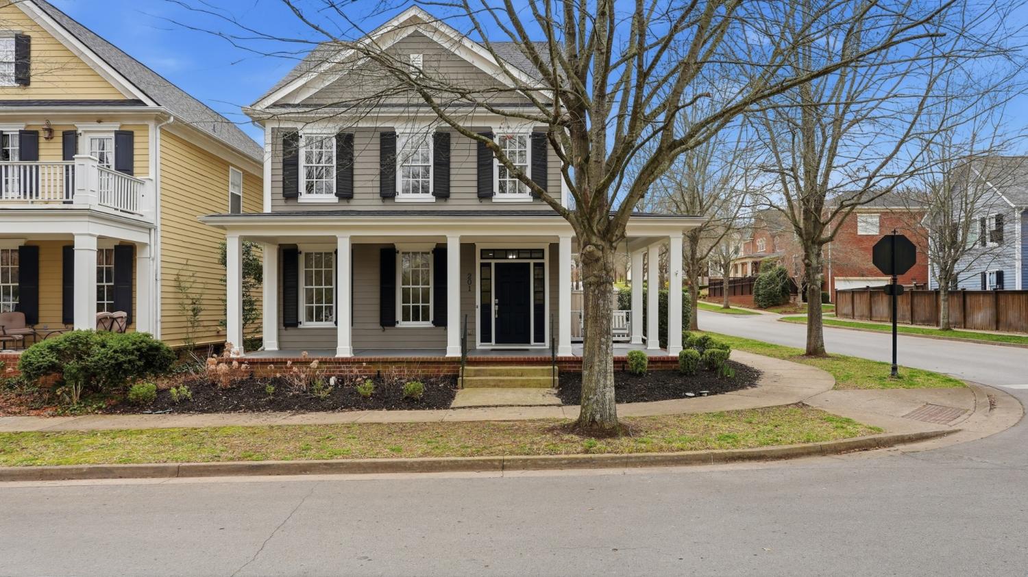 201-Acadia-Ave For Sale