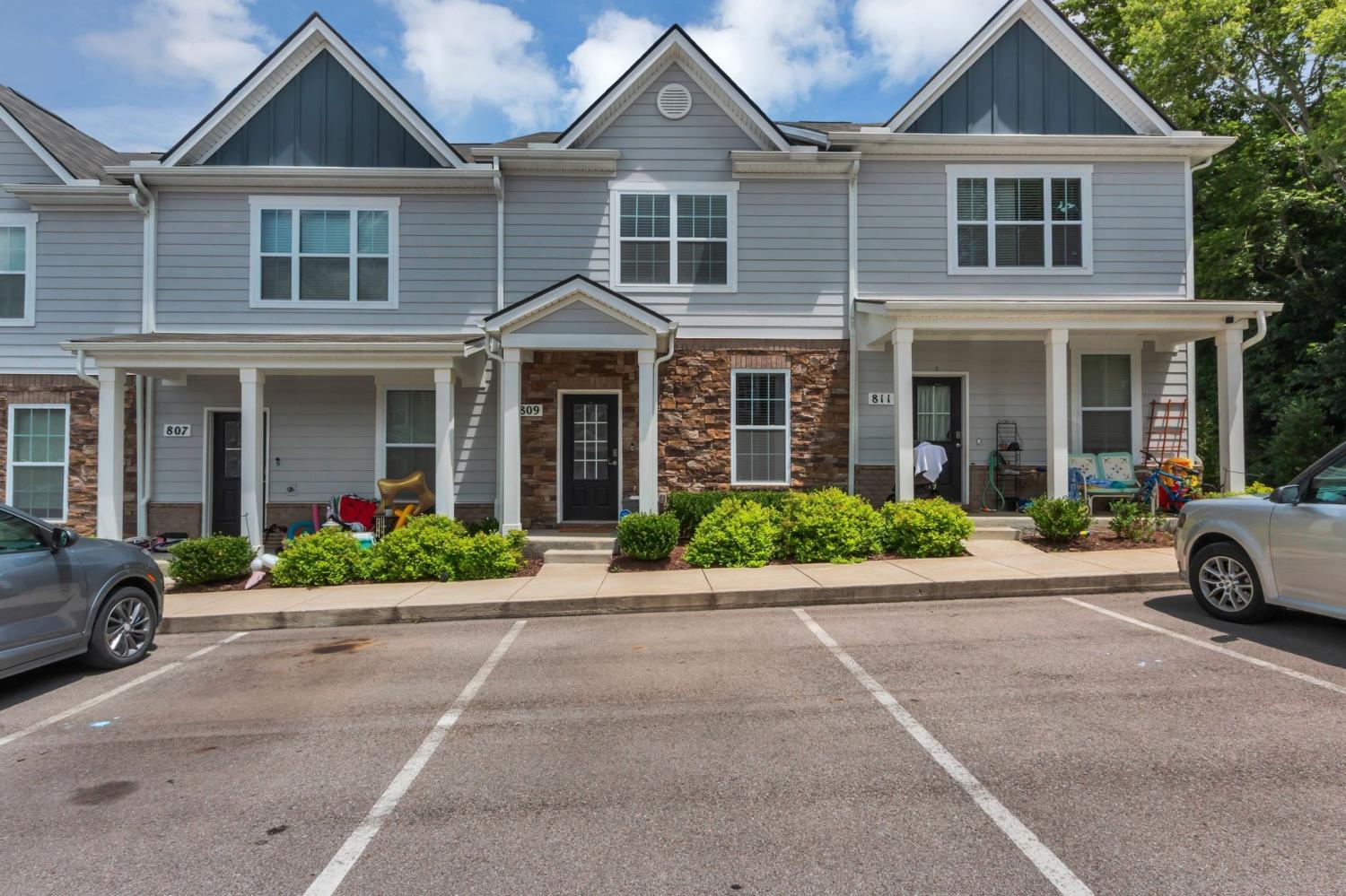 809-Dallas-Dr For Sale