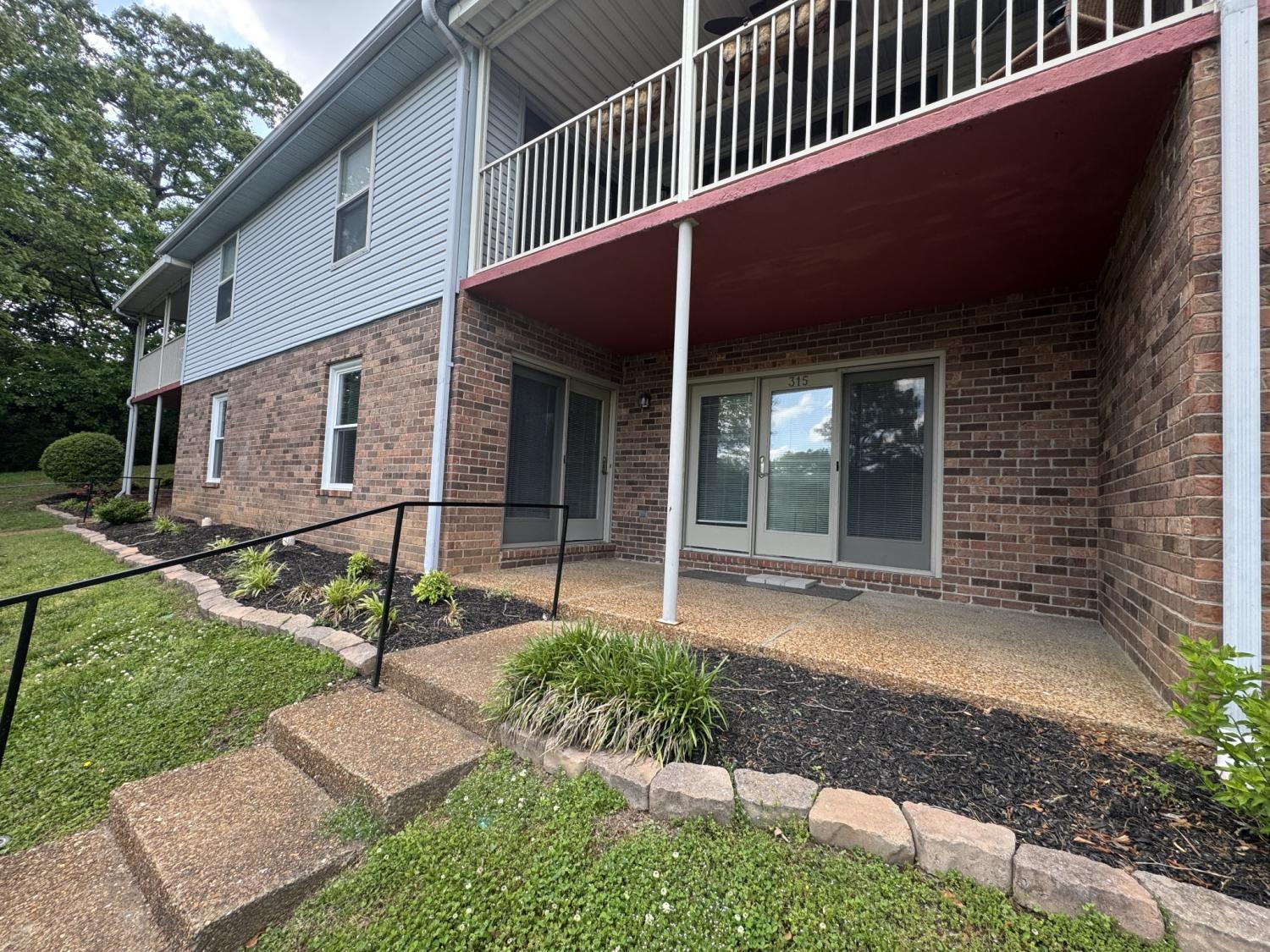 315-Village-Ln--W For Sale