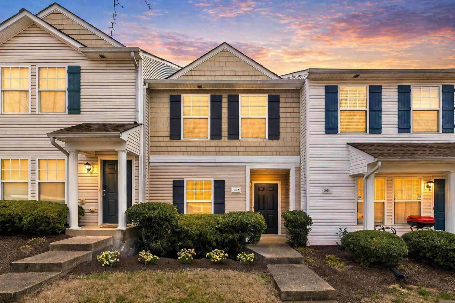 1002-Halifax-Ln For Sale