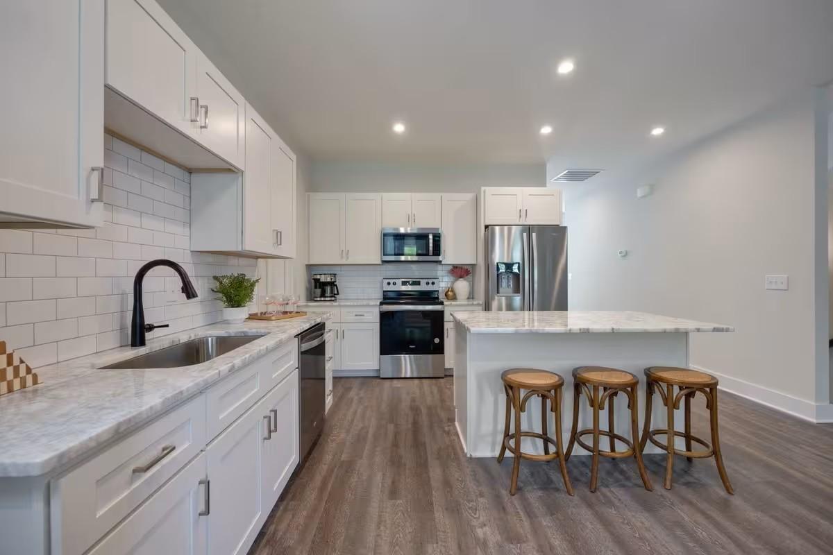 5621-Lenox-Ave For Sale