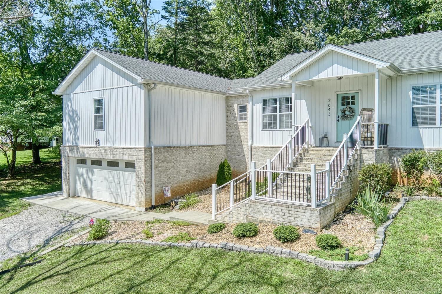 2643-Cloverdale-Dr For Sale