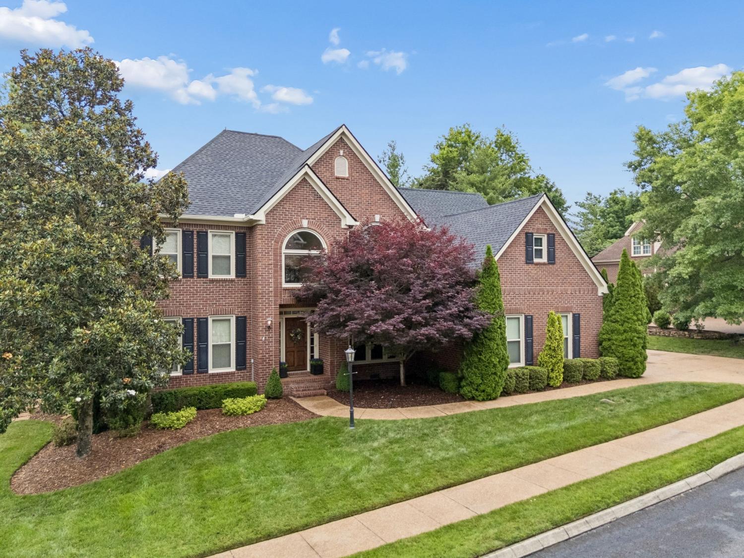 216-Halberton-Dr For Sale