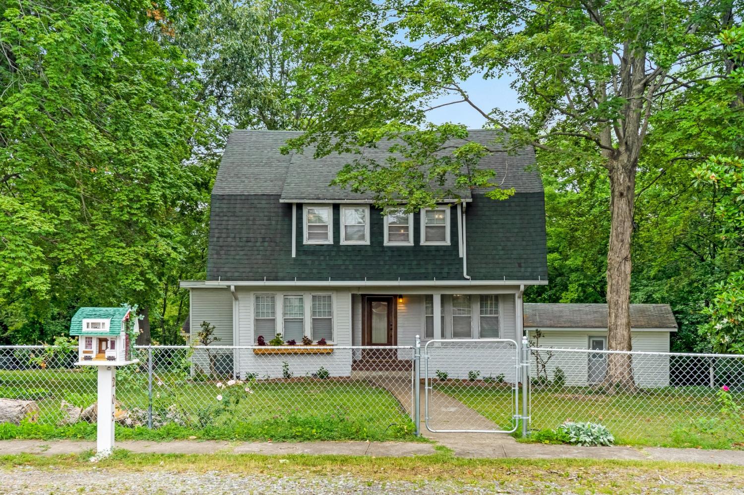205-W-Main-St For Sale