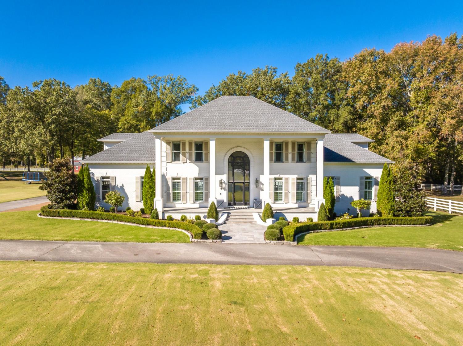 135-Windy-City-Rd For Sale