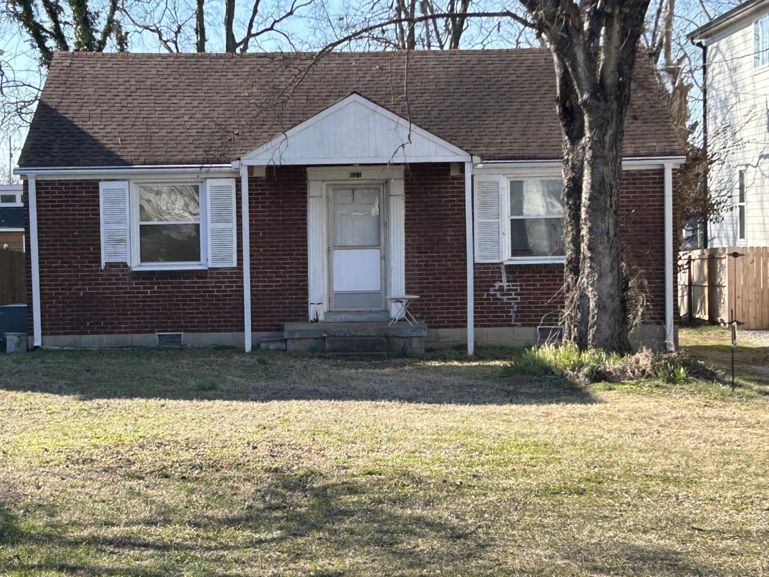 621-Eastboro-Dr For Sale