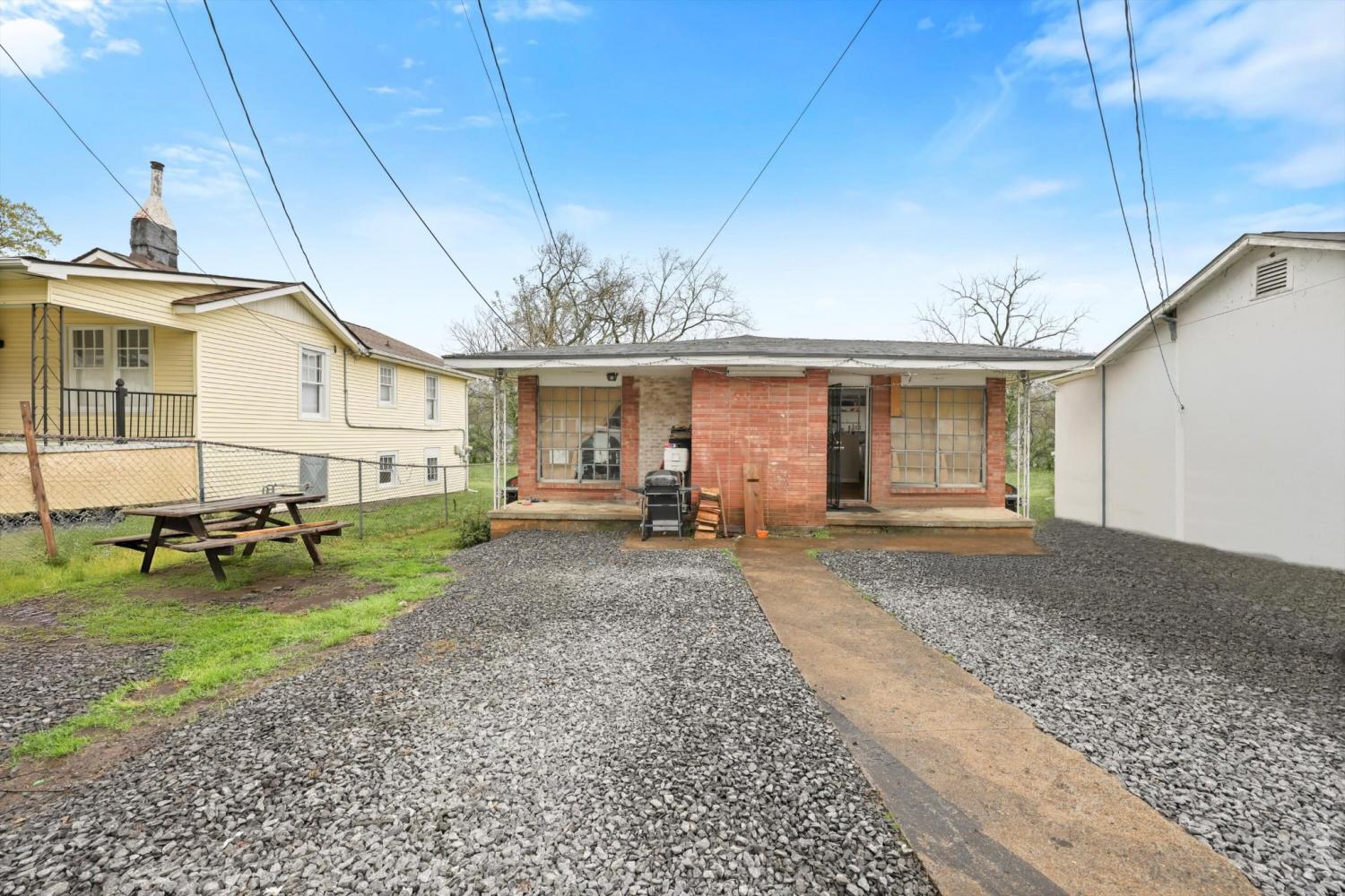 1405-Wheeler-Avenue For Sale