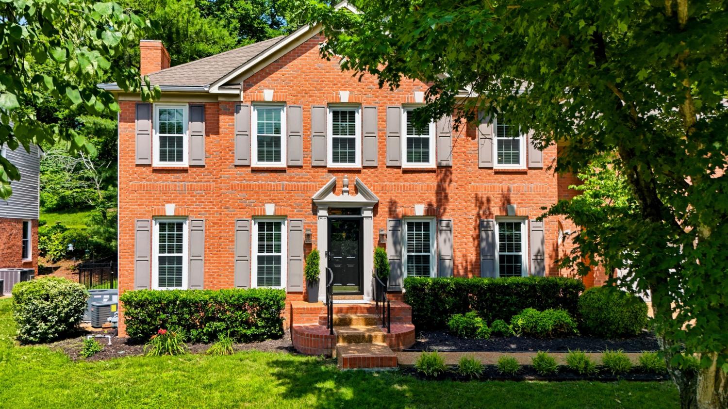 216-Winter-Hill-Rd For Sale