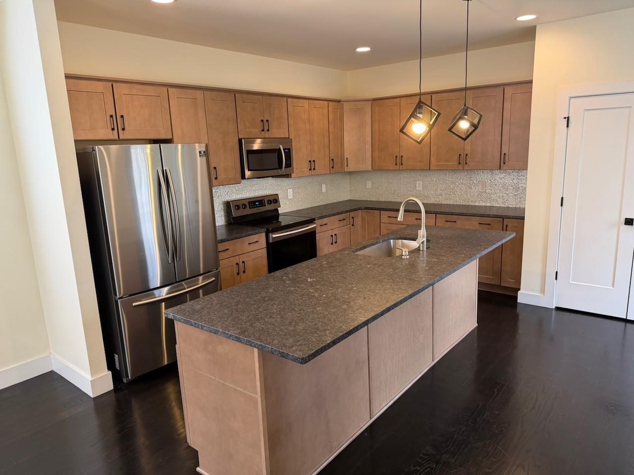 2116-Riverside-Dr For Sale