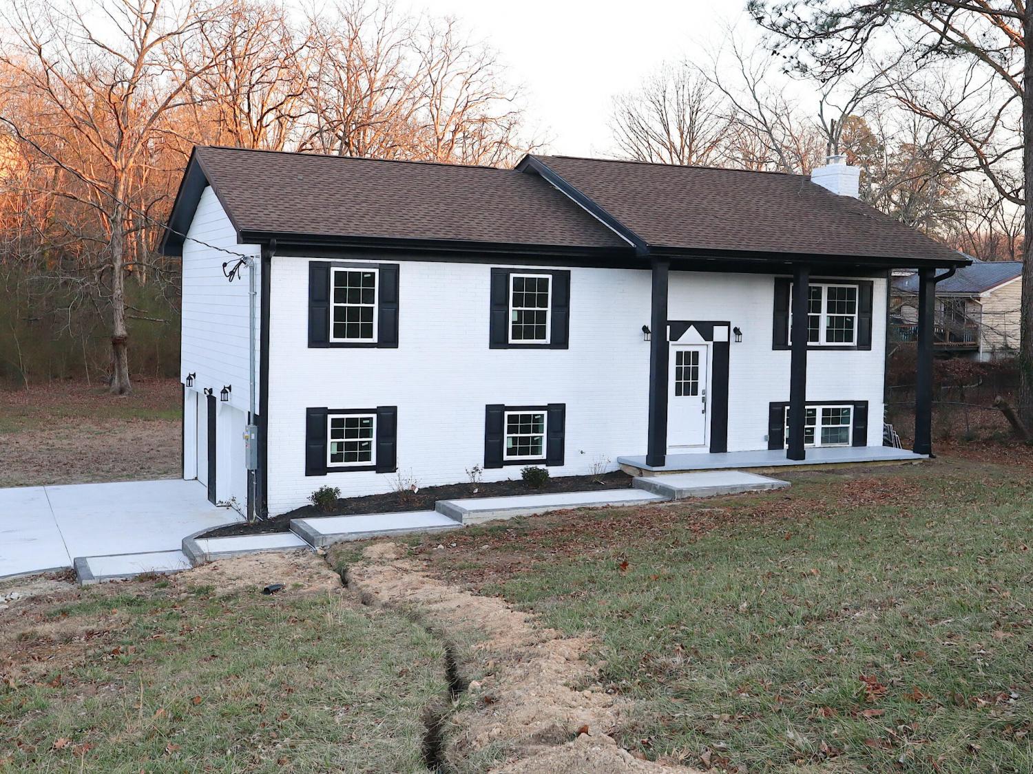 2512-Maplewood-Drive For Sale