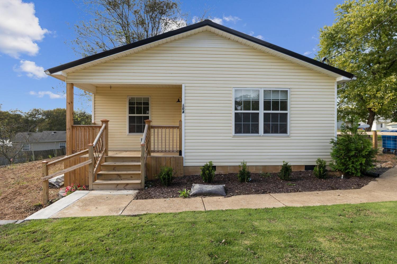 104-E-Merchant-Street For Sale