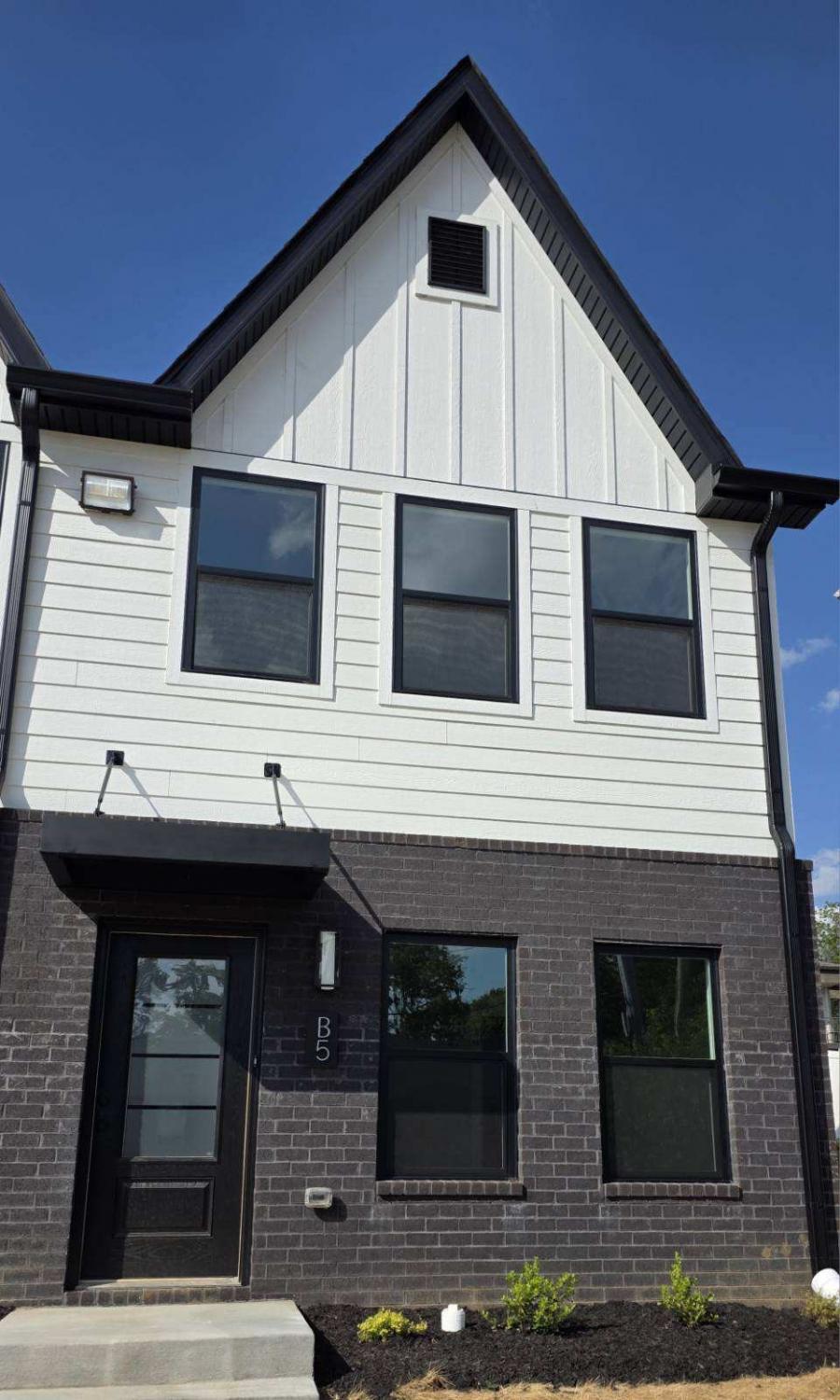 111-Hickory-Grove-Blvd For Sale