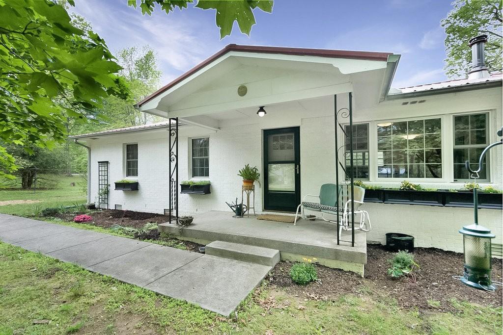 275-Wells-St For Sale