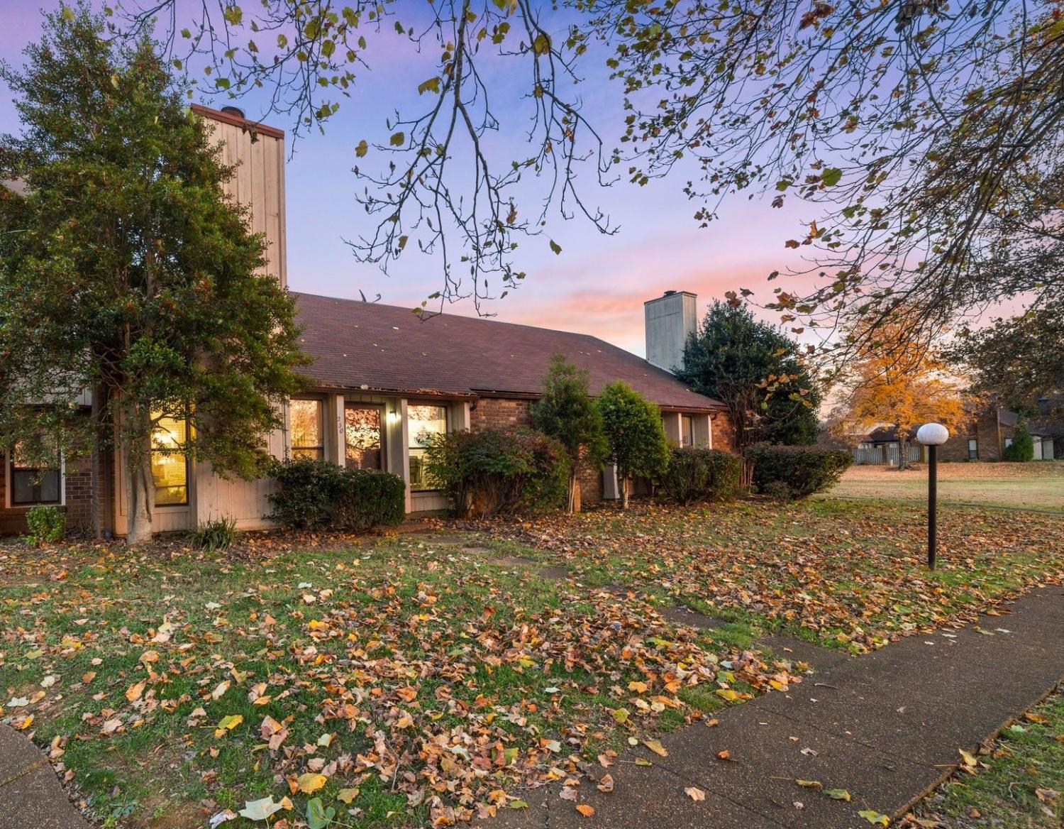 230-Harpers-Mill-Ct For Sale