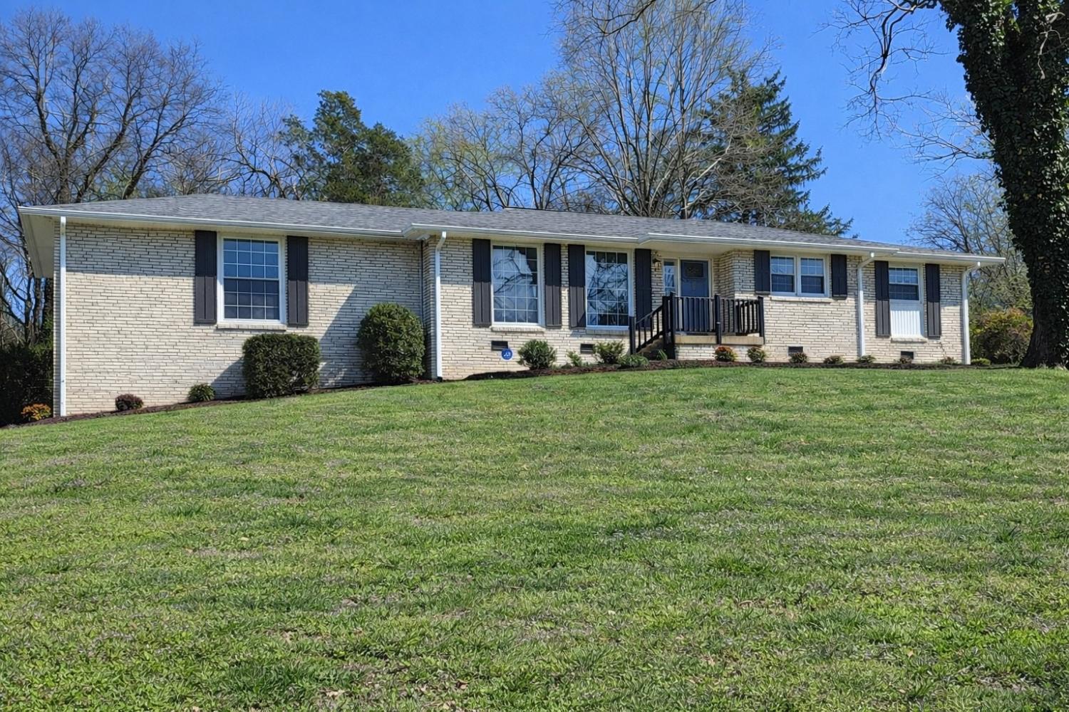 742-Currey-Rd For Sale