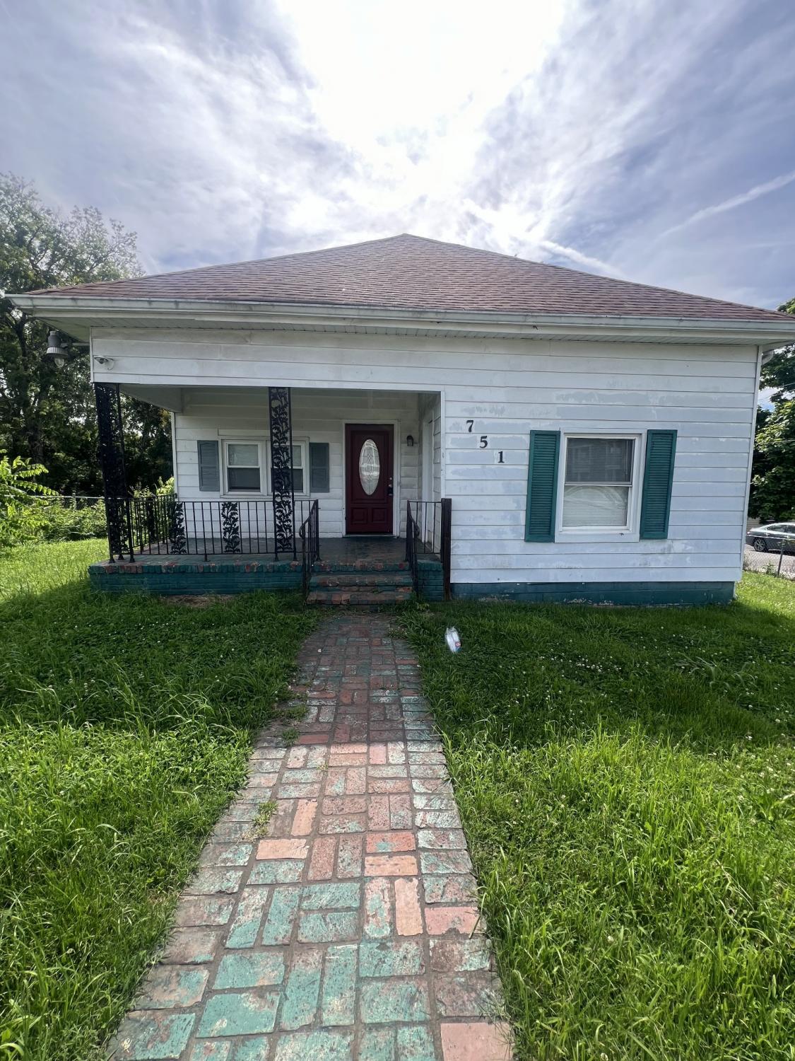 751-22nd-Ave--N For Sale