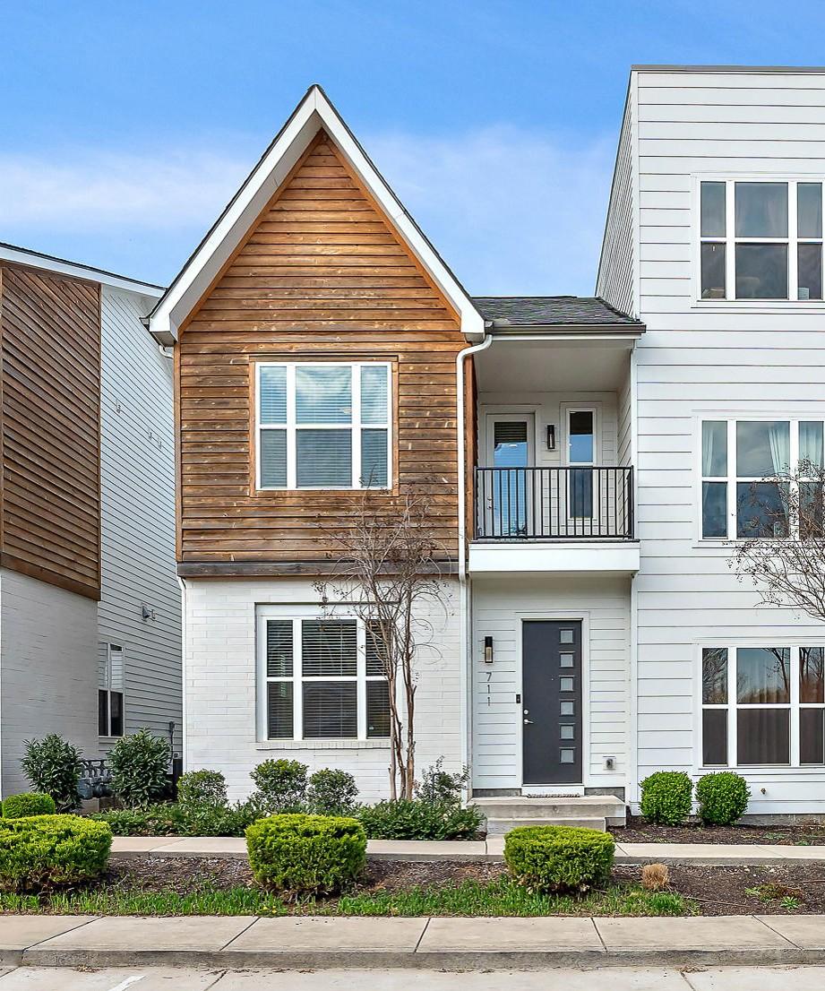 711-Vernon-Ave For Sale