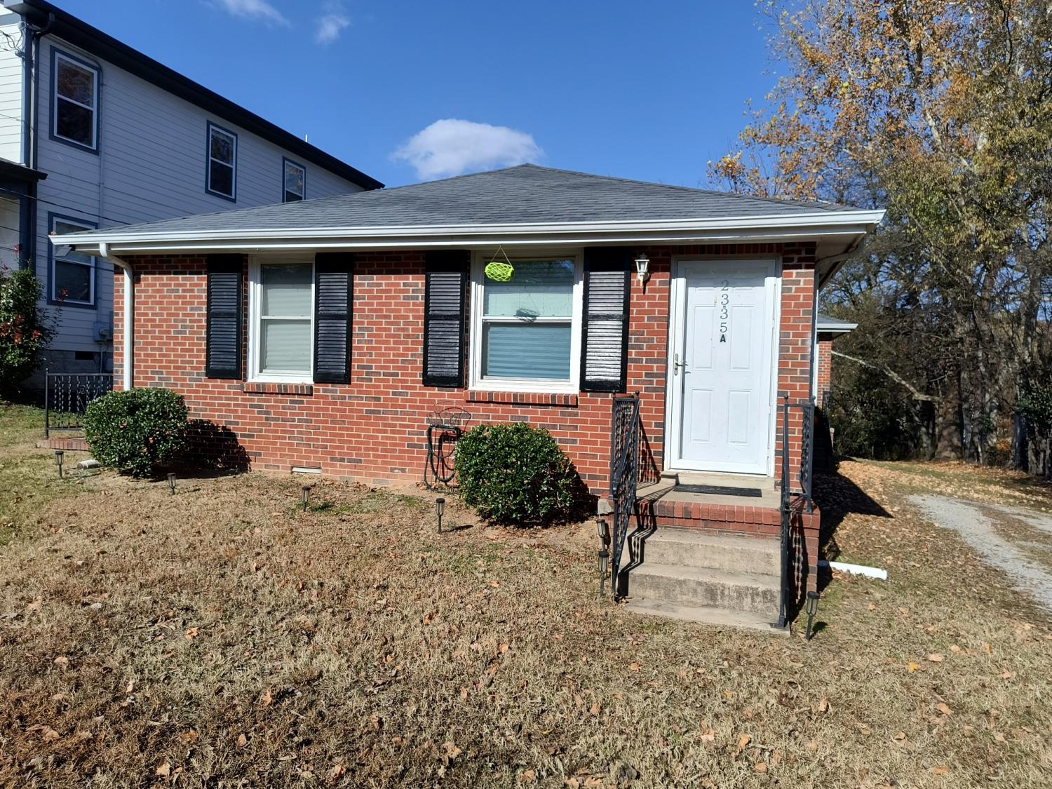 2335-Eastland-Ave For Sale