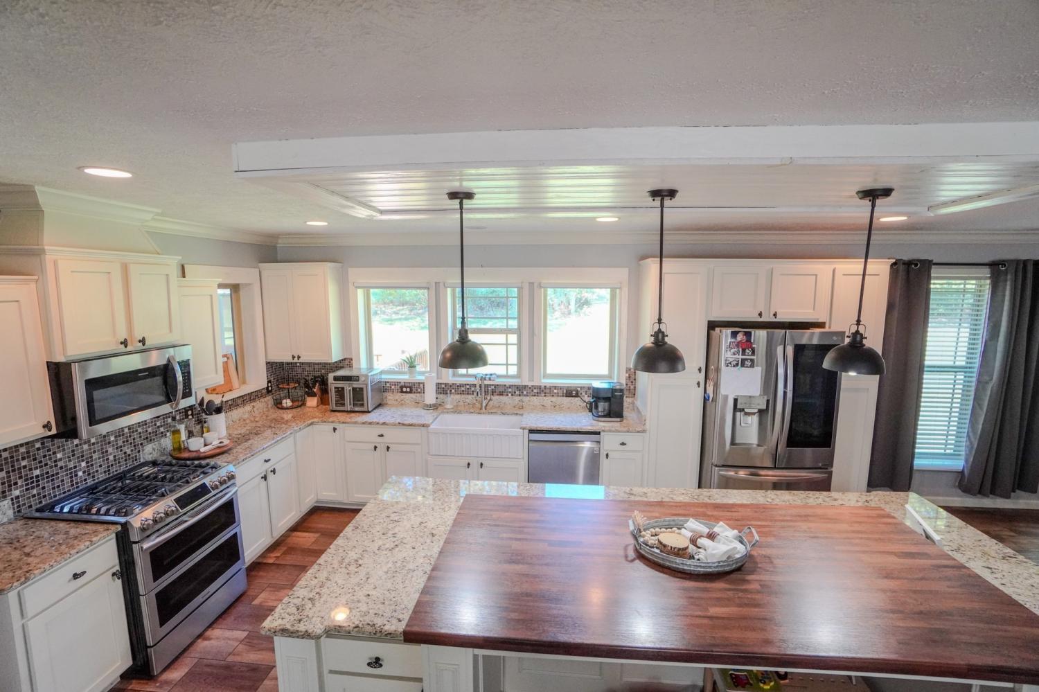 137-Hawkins-Rd For Sale