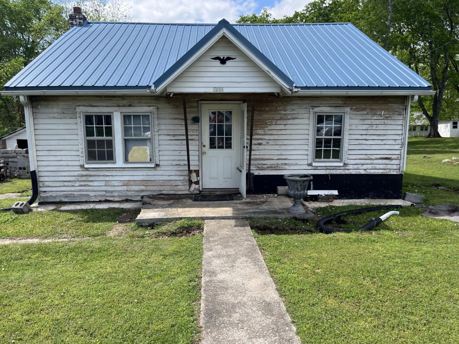 302-Front-View-St For Sale