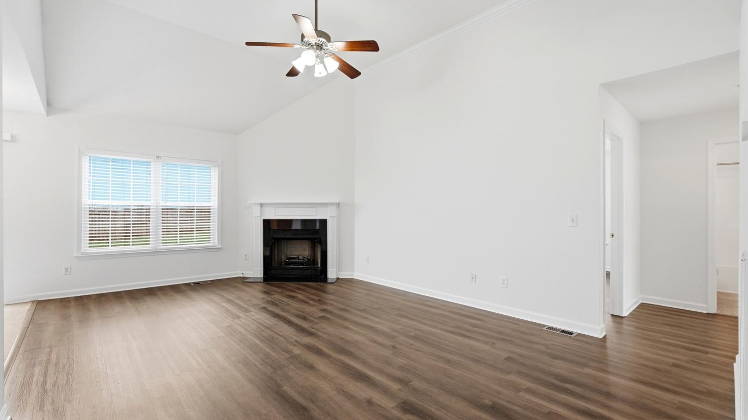 2953 Hearthside Dr TN 37174 For Sale - 