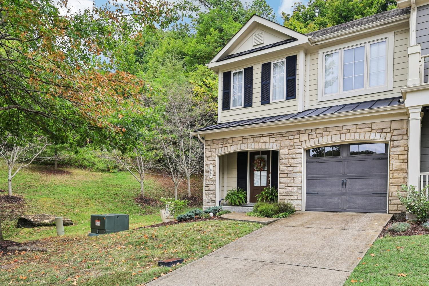 1086-Woodbury-Falls-Dr For Sale