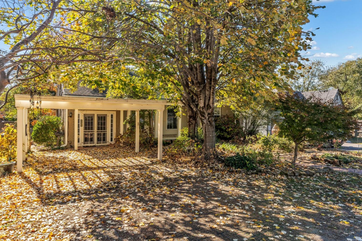 1128-Kenwood-Dr For Sale