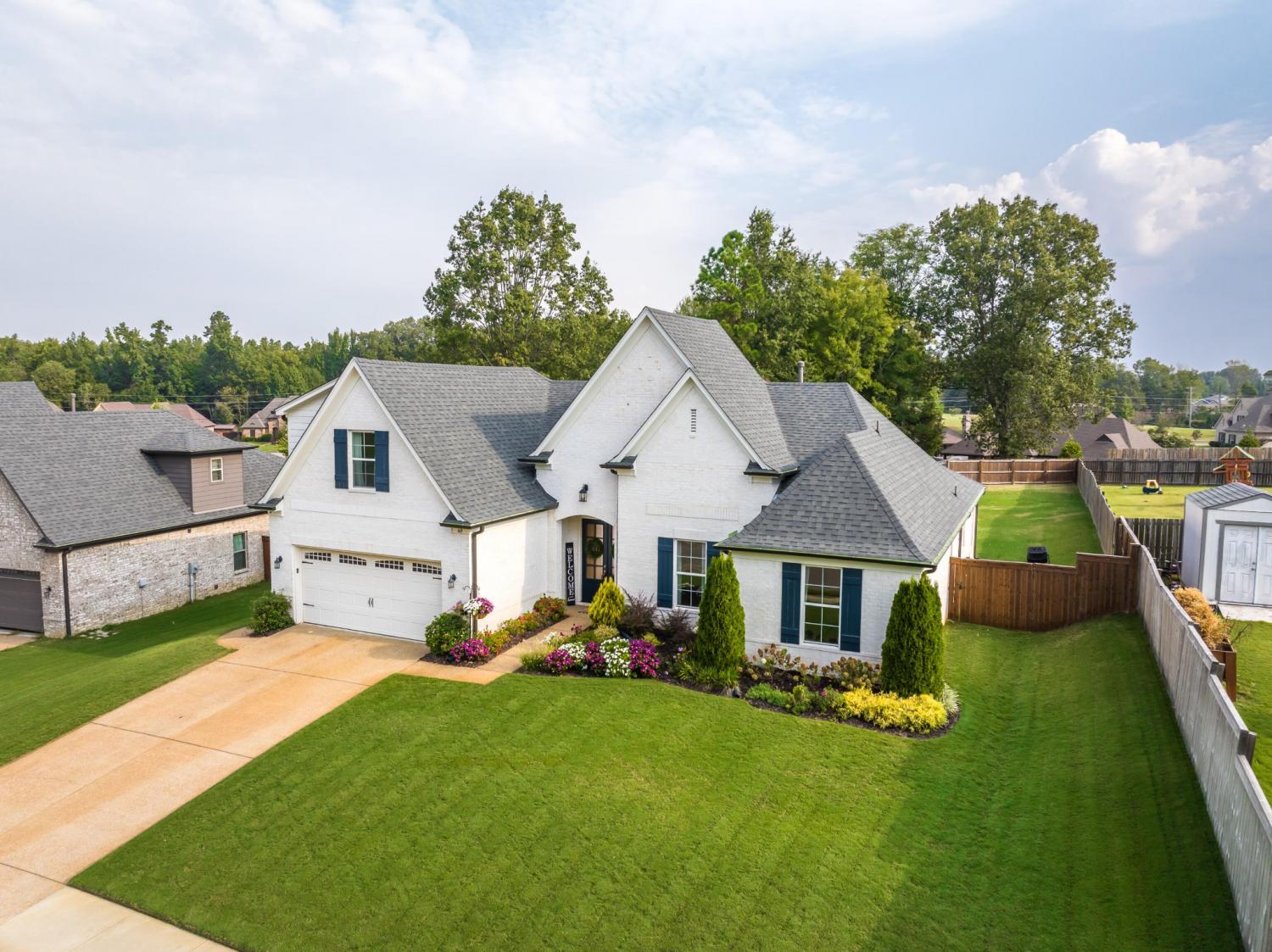 60-Laurel-Glen-DR For Sale