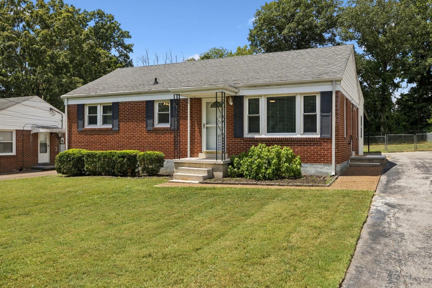 1820-Sunset-Ave For Sale