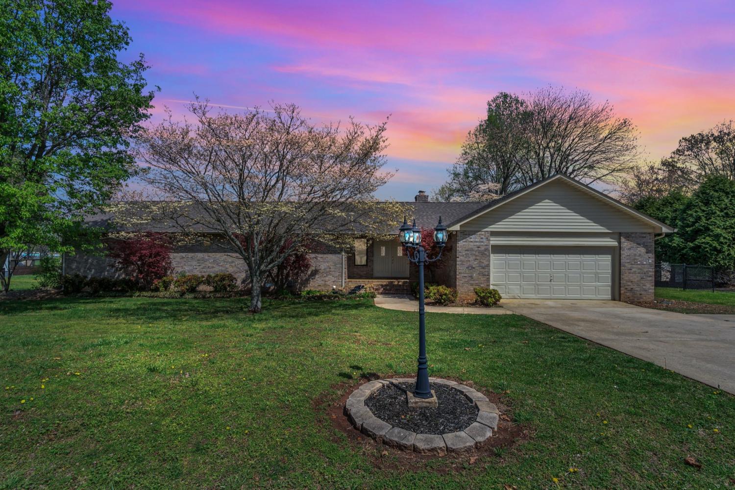 423-Shasteen-Bend-Dr For Sale